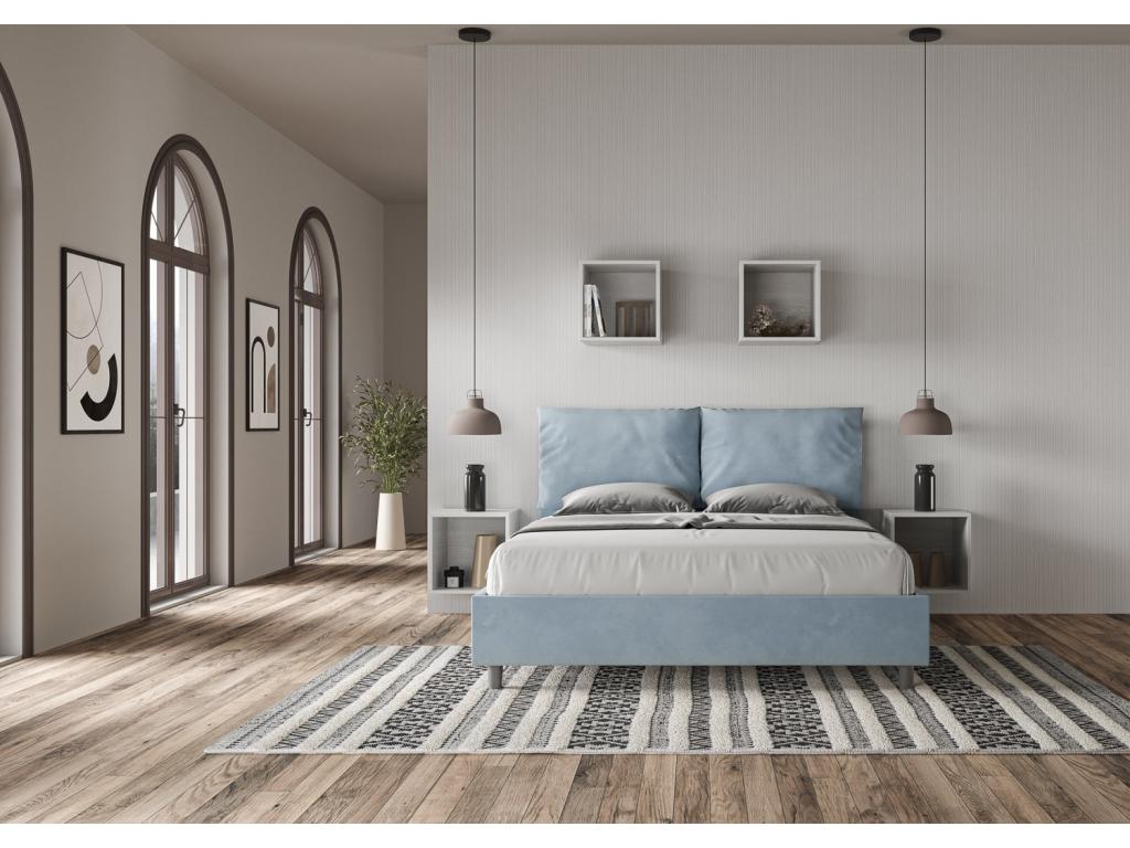 Blue Bed, 160 x 190 cm