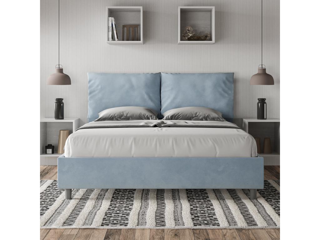 Blue Bed, 160 x 190 cm